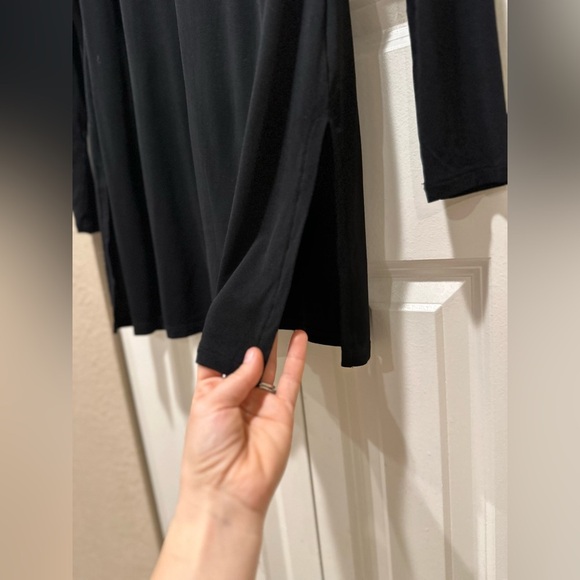 Eileen Fisher 100% Silk Long-Sleeved Shirt in Black - Sz. XS - Capsule Wardrobe - Picture 4 of 14
